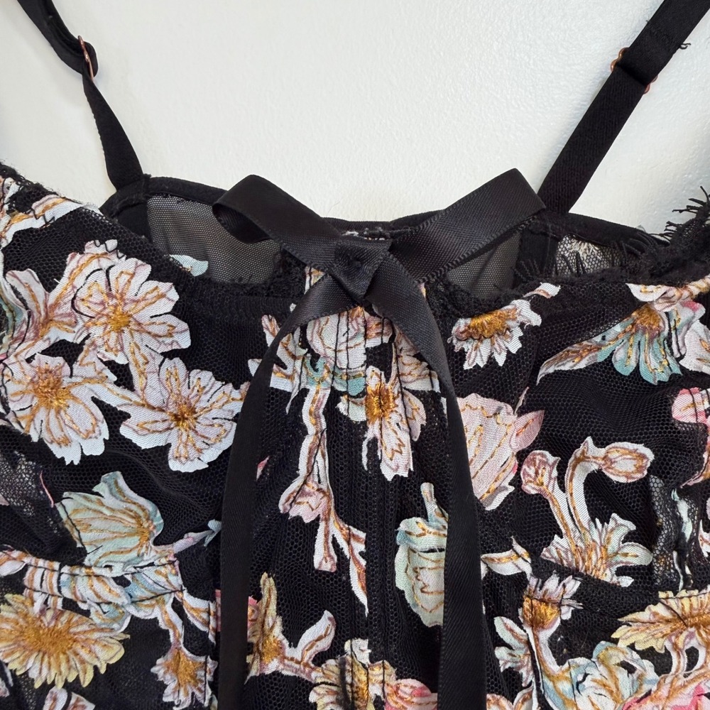 Victoria's Secret Dream Angels Floral Corset Top Womens 32C Black Embroidered - Picture 3 of 12